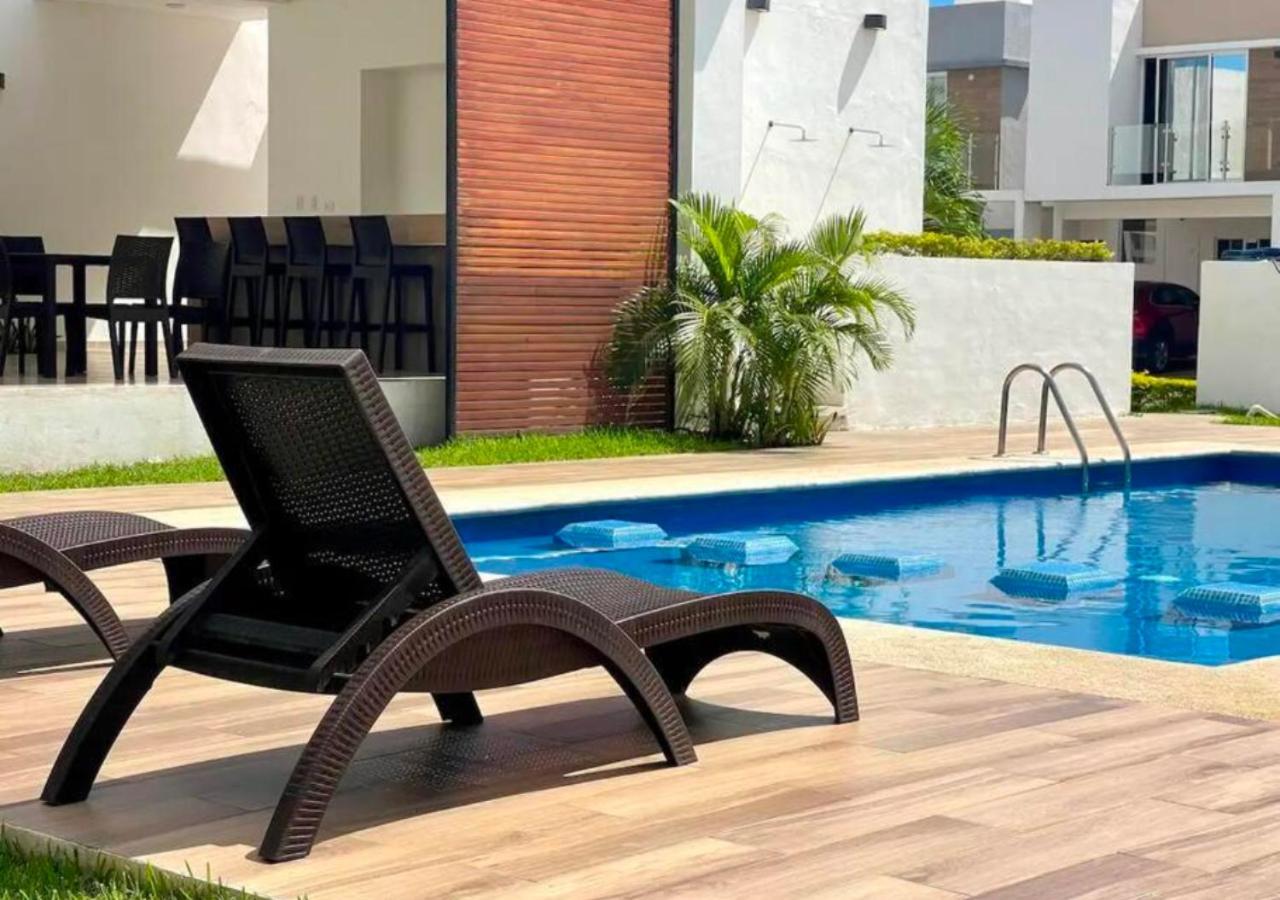 Casa Familiar En Condominio Privado Cerca De Playa Канкун Екстериор снимка